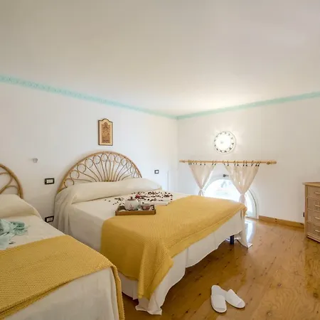 Holiday home Ricciolo D'oro 2